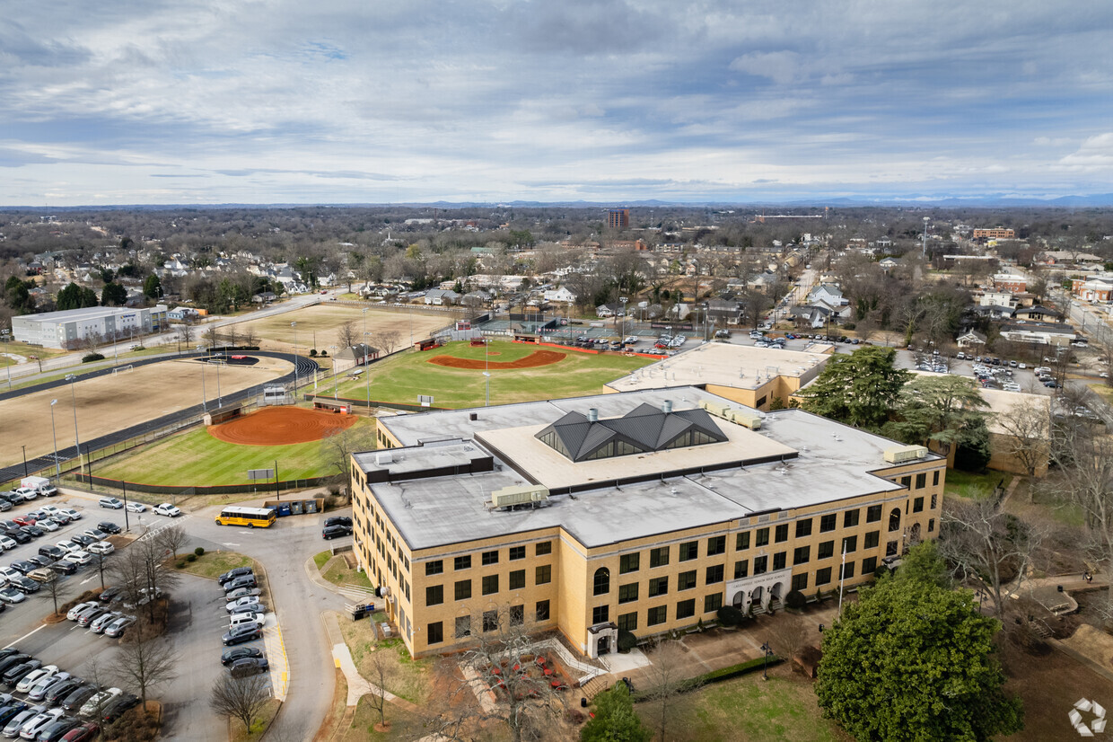 Greenville Senior High School, Greenville SC Rankings & Reviews - Homes.com