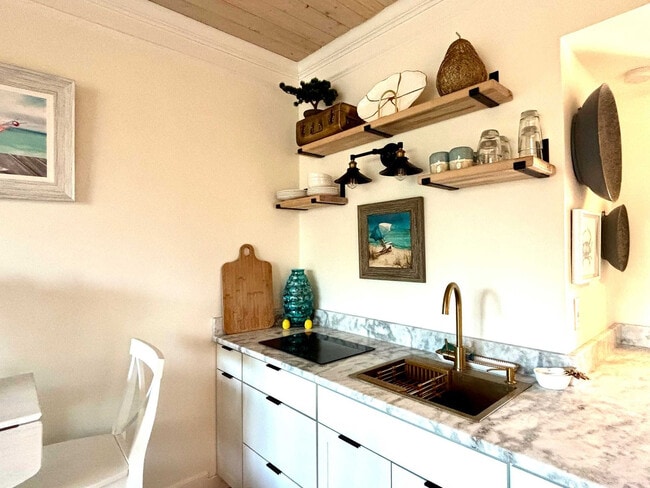 214 Miracle Strip Pkwy SW unit ID1358979P, Fort Walton Beach, FL 32548 - photo 7