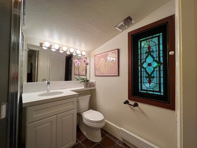 2567 N Fitch Mountain Rd unit 2, Healdsburg, CA 95448 - photo 6