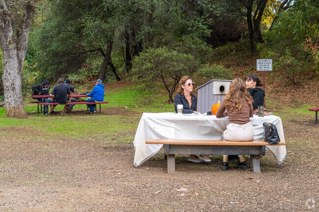 The Sierra Nevada foothills offer tranquility in Mariposa.