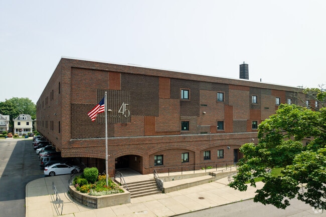 The International School in Upper West Side has an overall C rating on Niche.