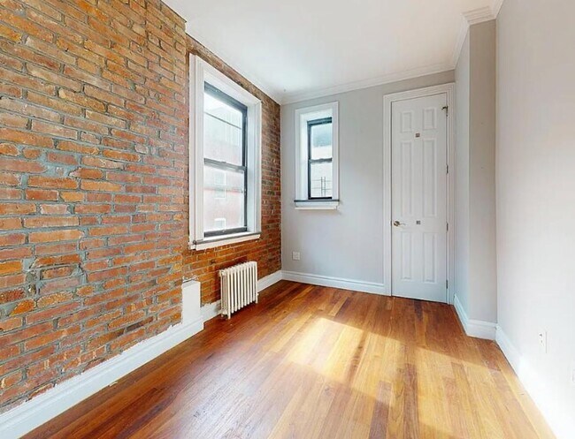 210 E 25th St unit 5FE, New York, NY 10010 - photo 4