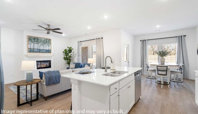 2410 Longfellow Dr, Centerton, AR 72713 - photo 2