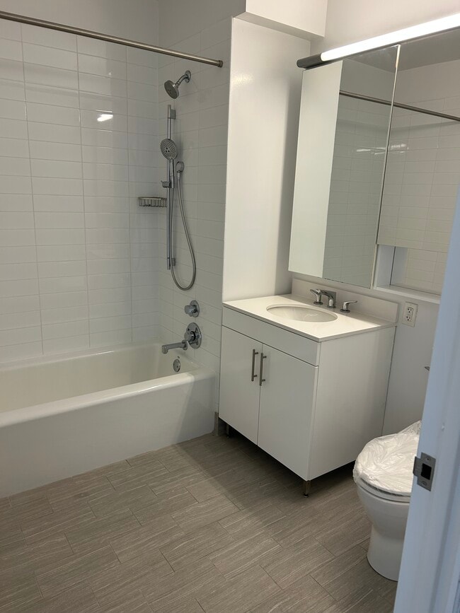 366 W 46th St unit 3, New York, NY 10036 - photo 7