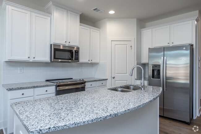 3BR, 2.5BA - 1,745SF - Kitchen