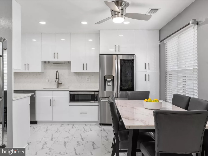 14707 Southwarke Place, Centreville, VA 20120 - photo 1