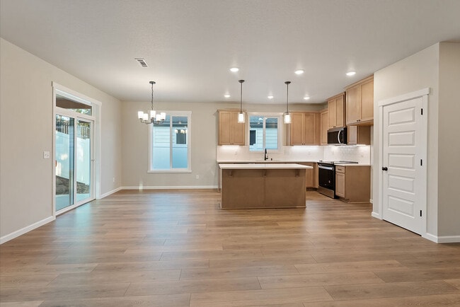 4510 W Thrush St, Moses Lake, WA 98837 - photo 7