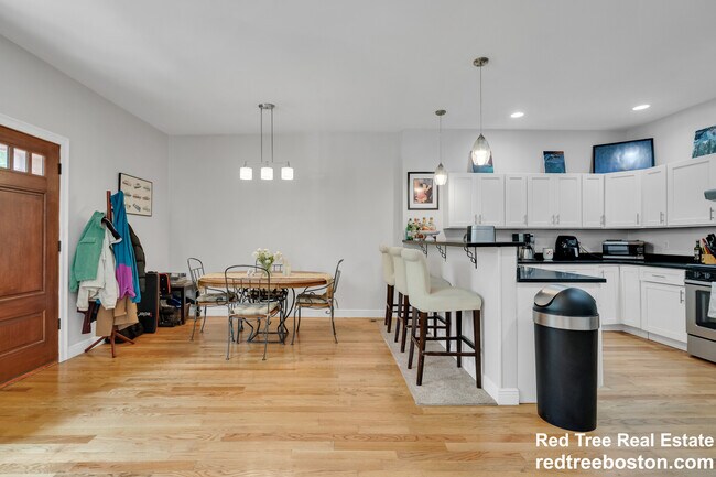 173 Walnut St, Somerville, MA 02145 - photo 4