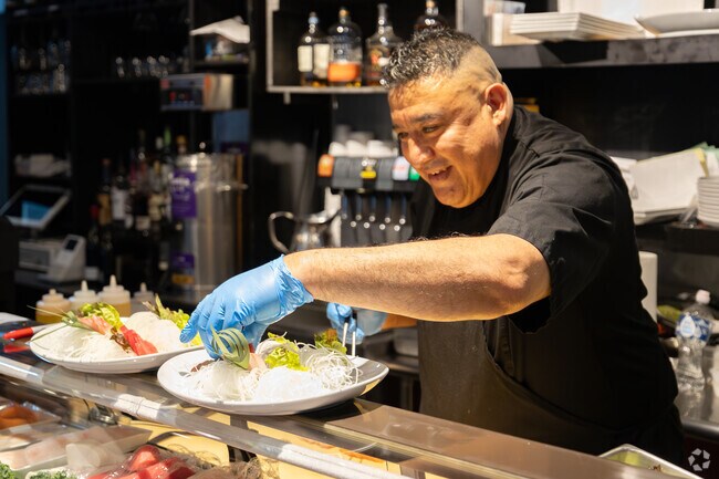 Tokyo restaurant in Thornhill offers traditional Japanese cuisine.