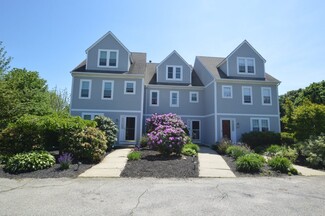 202 Fairway Dr Unit 202, Middletown, RI 02842