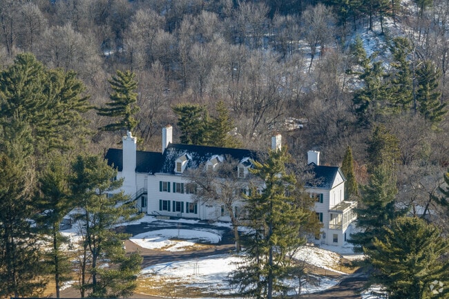 Immanuel Lutheran High School has a student-teacher ratio of 13 to 1 according to niche.