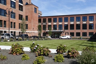 21 Salisbury St, Worcester, MA 01609