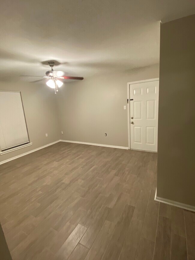 15348 Crystal Dr unit 15348 Crystal Dr, Central, LA 70770 - photo 3