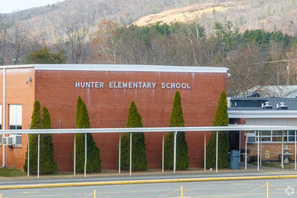 Hunter Elementary School offers a variety of extracurricular activities for all.