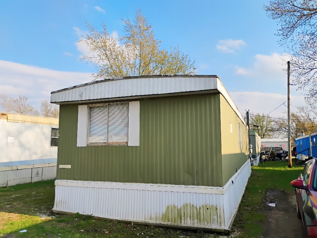 40 Mahoning Ave, Rantoul, IL 61866 - photo 3