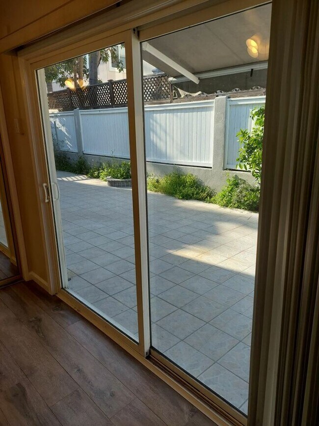 2113 Gates Ave Unit C, Redondo Beach, CA 90278