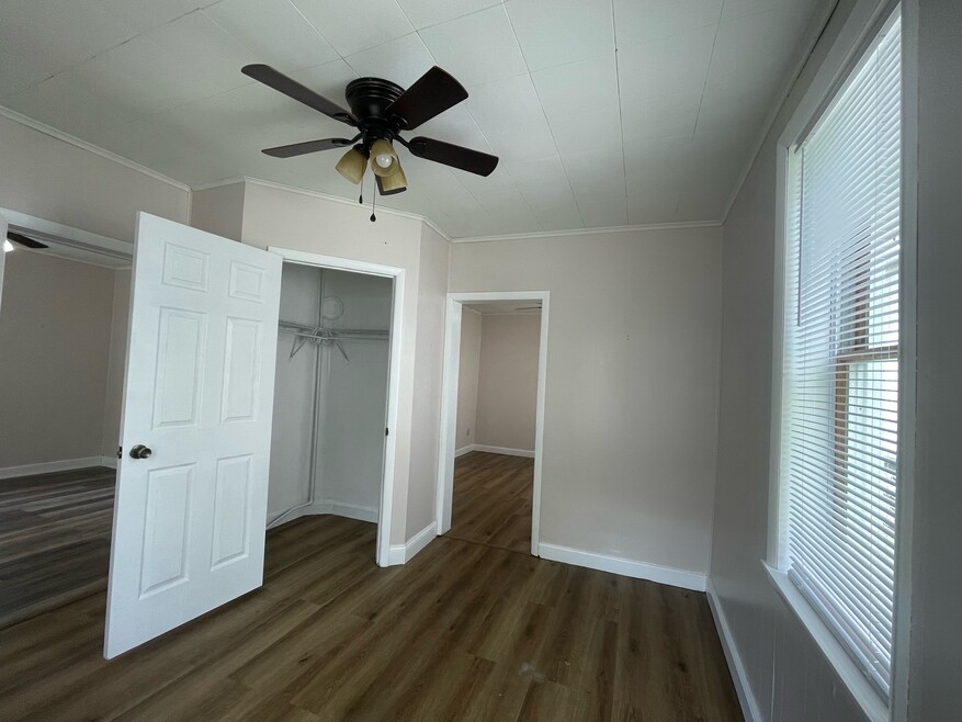 300 Kent St, Granville, WV 26534 - photo 1