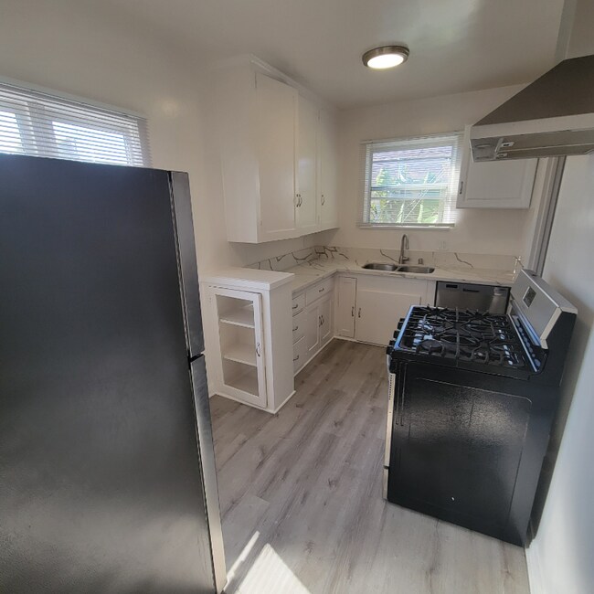 1509 12th Ave unit 1.4, Los Angeles, CA 90019 - photo 3