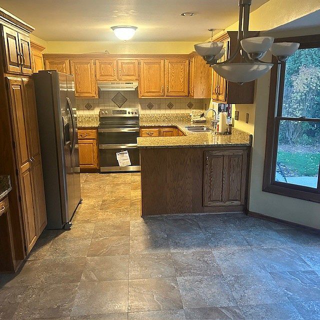 629 Hawthorne Ln, Hartland, WI 53029 - photo 7