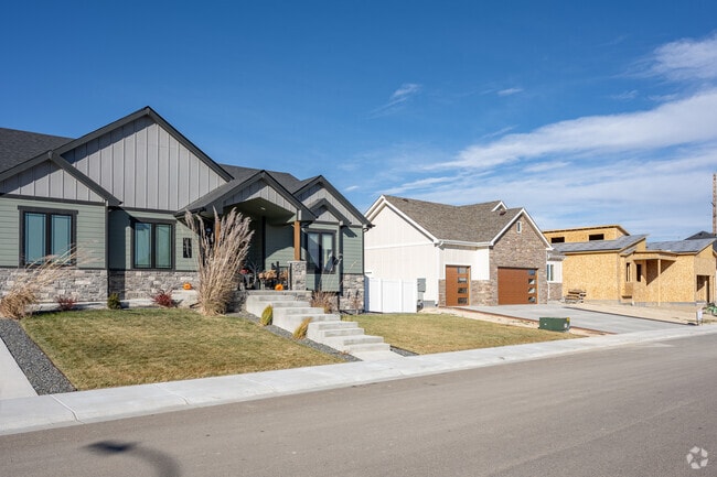 Prices in East Casper can range from $200,000 to $800,000 depending on the age and size of the home.