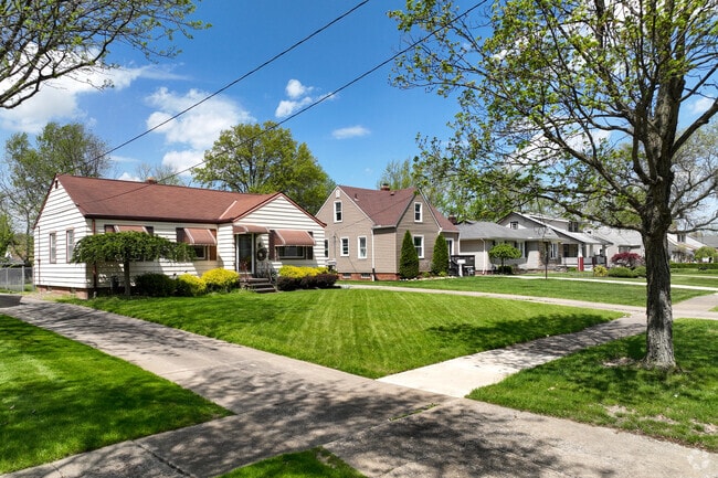 A variety of home styles are available to Parma Heights residents.