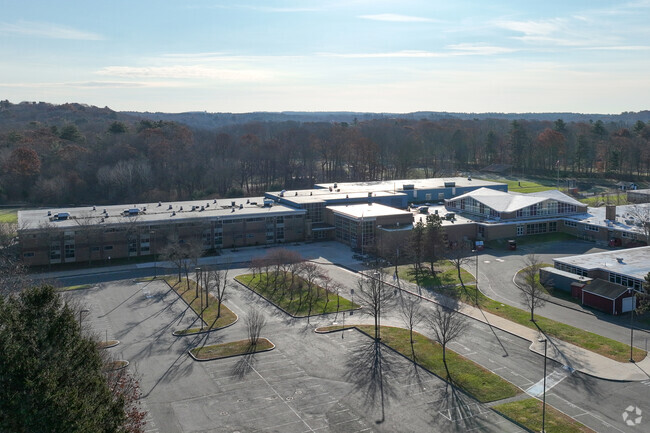 Miles River Middle School is a highly rated, public school located in Hamilton.