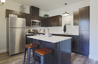 5715 Red Leaf Dr S, Salem, OR 97306