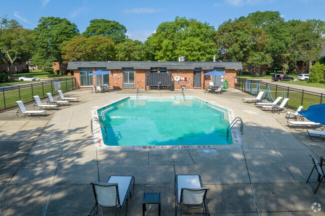 Regency Park, Warren, MI 48093 - photo 6