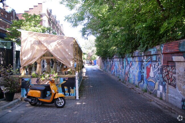 Take a walk on the streets of Rogers Park and take in the eclectic feel of the neighborhood.