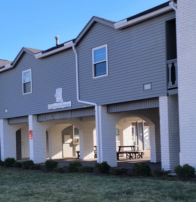 Riverview Apartments, Columbus, OH 43202 - photo 2