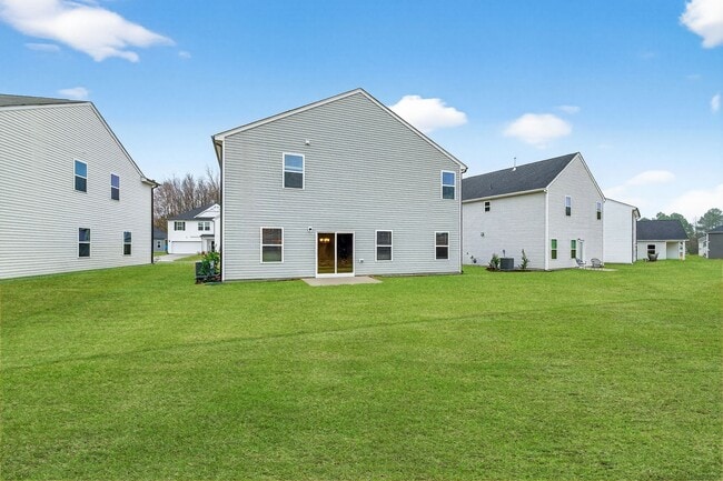 448 Hallingsfield Way, Zebulon, NC 27597 - photo 4