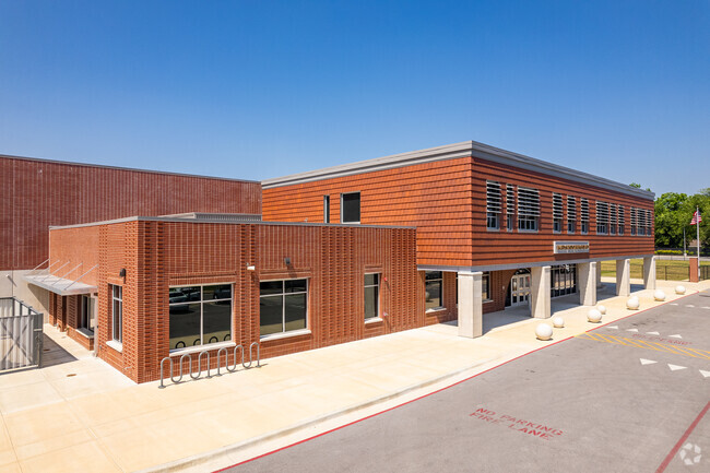 Boyd Elementary School has an average enrollment of over 200 students.