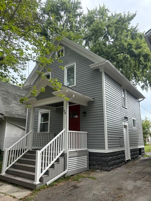 38 Lisbon St, Rochester, NY 14606 - photo 1