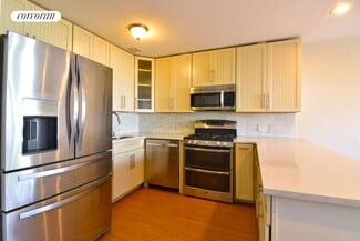 336 Howe Ave, Bronx, NY 10473