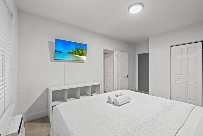 7340 Harding Ave unit FL1-ID1240909P, Miami Beach, FL 33141 - photo 2