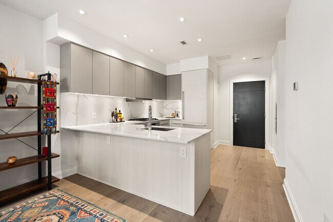 1427 Rhode Island Ave NW unit 503, Washington, DC 20005 - photo 7