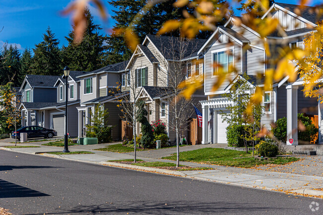 Horizons streets are beautiful and very walkable.