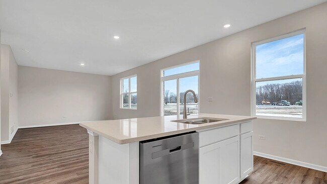 2463 Scribe St, Oswego, IL 60543 - photo 4