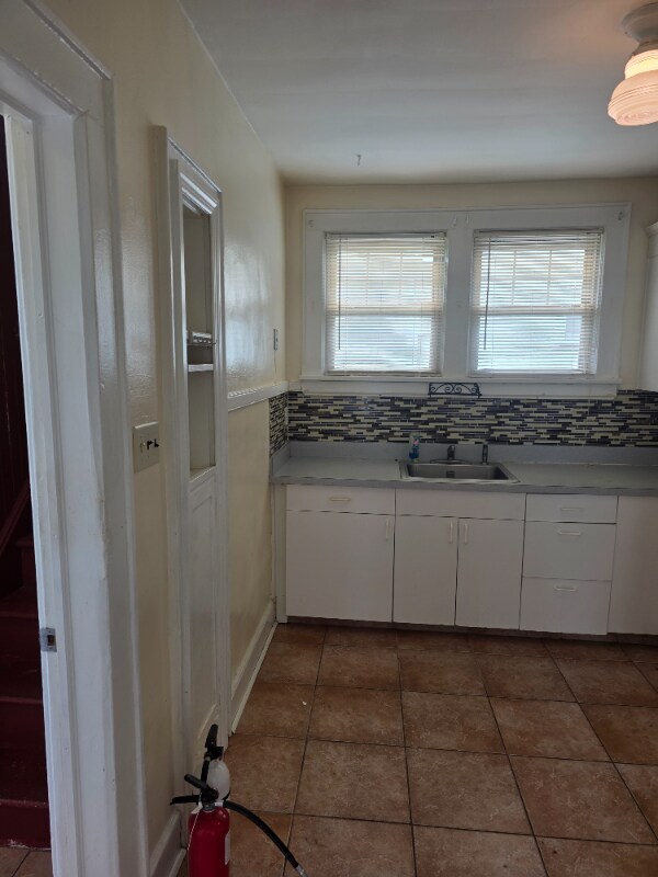 12 Gillespie Rd Unit 2nd fl, Bloomfield, NJ 07003