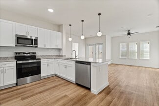 9930 Poteet Jourdanton Fwy, San Antonio, TX 78224