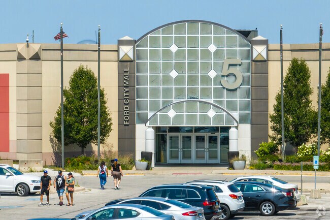 Ford City Mall attracts shoppers from Marquette Park to its indoor retail space.