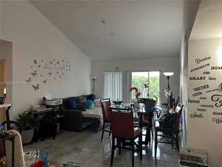 12124 Saint Andrews Place Unit 304, Miramar, FL 33025