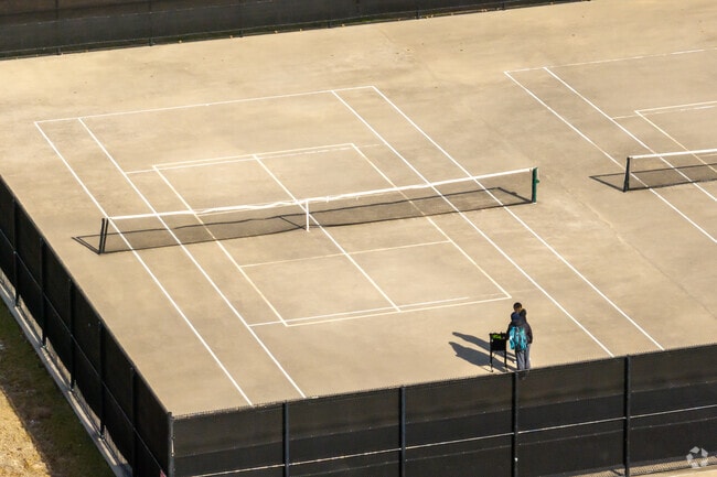 At Otto Middle School, Tennis is a option for Athletics.