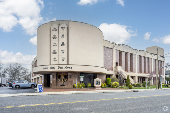 Temple Hillel Synagogue serves the Jewish community in South Valley Stream.