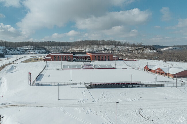Boyd County High School serves over 900 students.