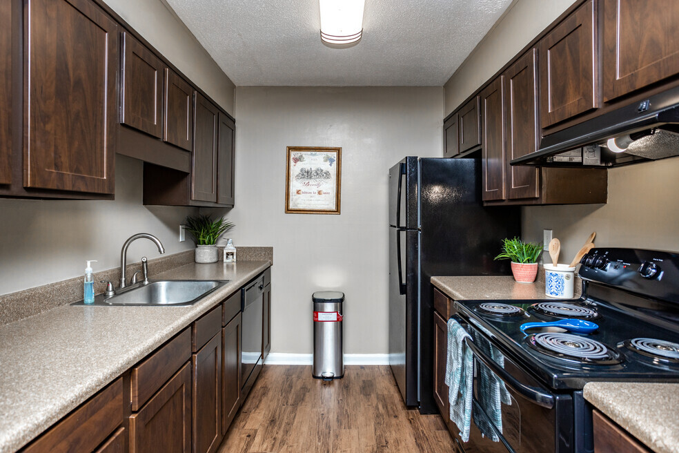 Fieldcrest Apartments