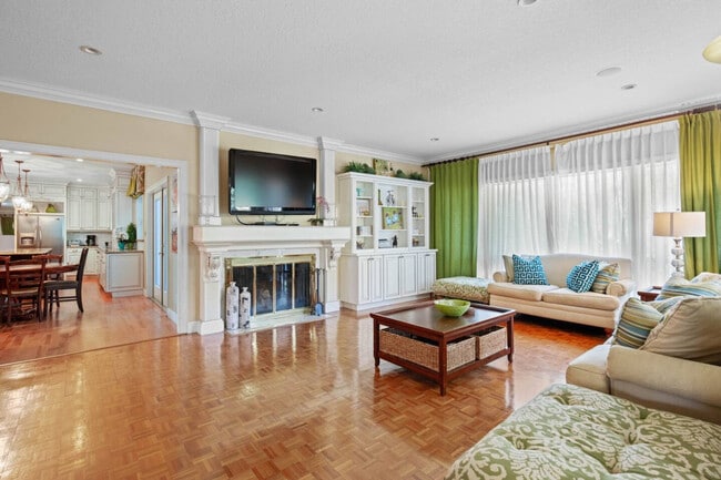 620 NW 23rd St unit ID1359095P, Gainesville, FL 32607 - photo 2