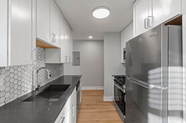 530 W Aldine Ave unit 509, Chicago, IL 60657 - photo 6