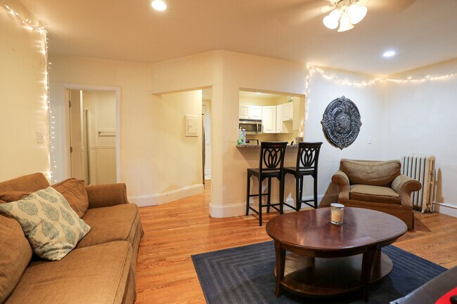 61 Egmont St, Brookline, MA 02446 - photo 5