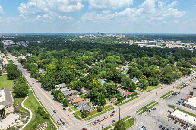 Chesney Park is just 2 miles from downtown Topeka, but has all you need inside it's borders.